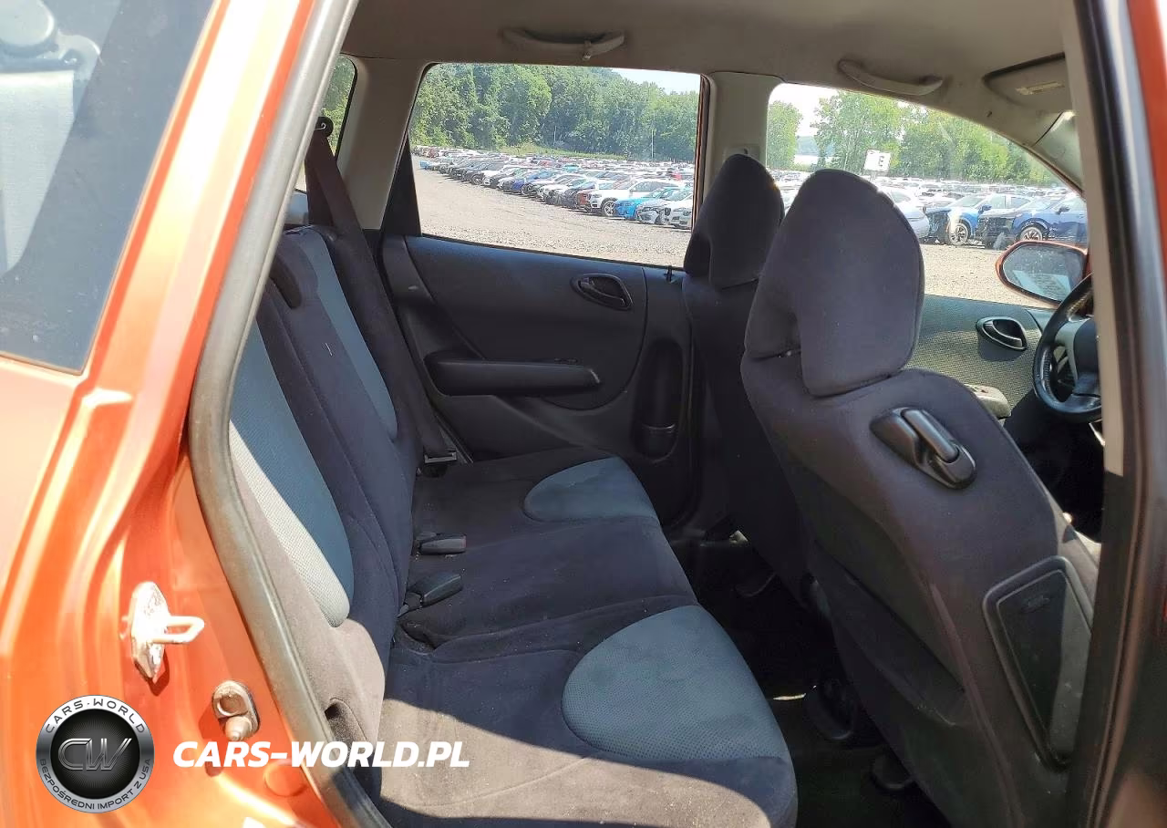2007 Honda Fit S VIN:JHMGD38607S023658 - 10