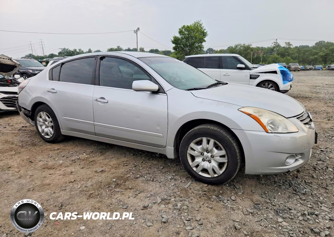 2012 Nissan Altima 2.5 VIN:1N4AL2APXCN570328 - 4