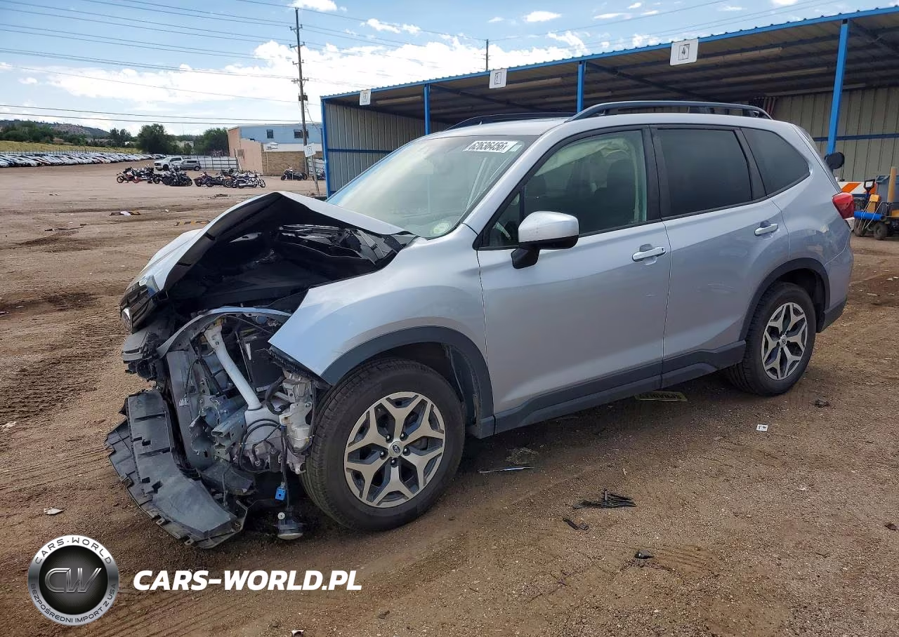 2022 Subaru Forester Premium – zdjęcie 1 z 14