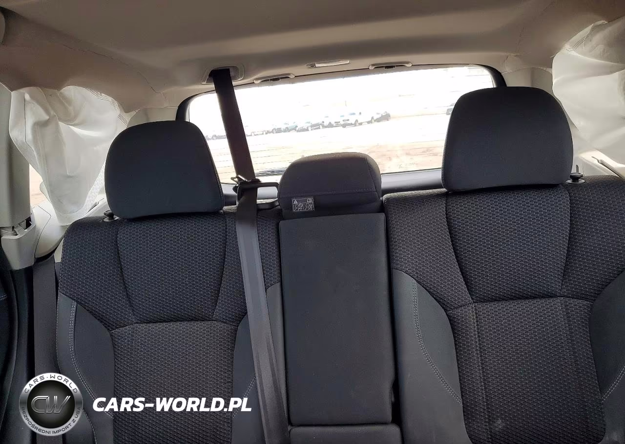 2022 Subaru Forester Premium VIN:JF2SKAEC2NH507214 - 10