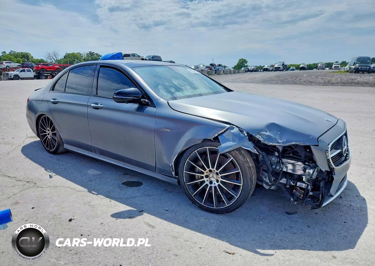 2019 Mercedes-Benz E Amg 53 4Matic VIN:WDDZF6BBXKA570503 - 4