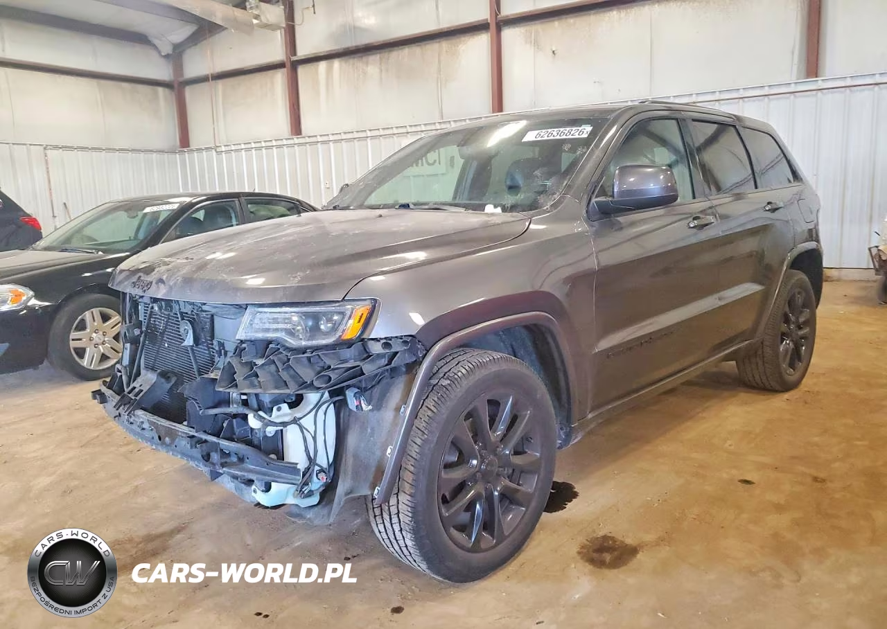 2020 Jeep Grand Cherokee Laredo