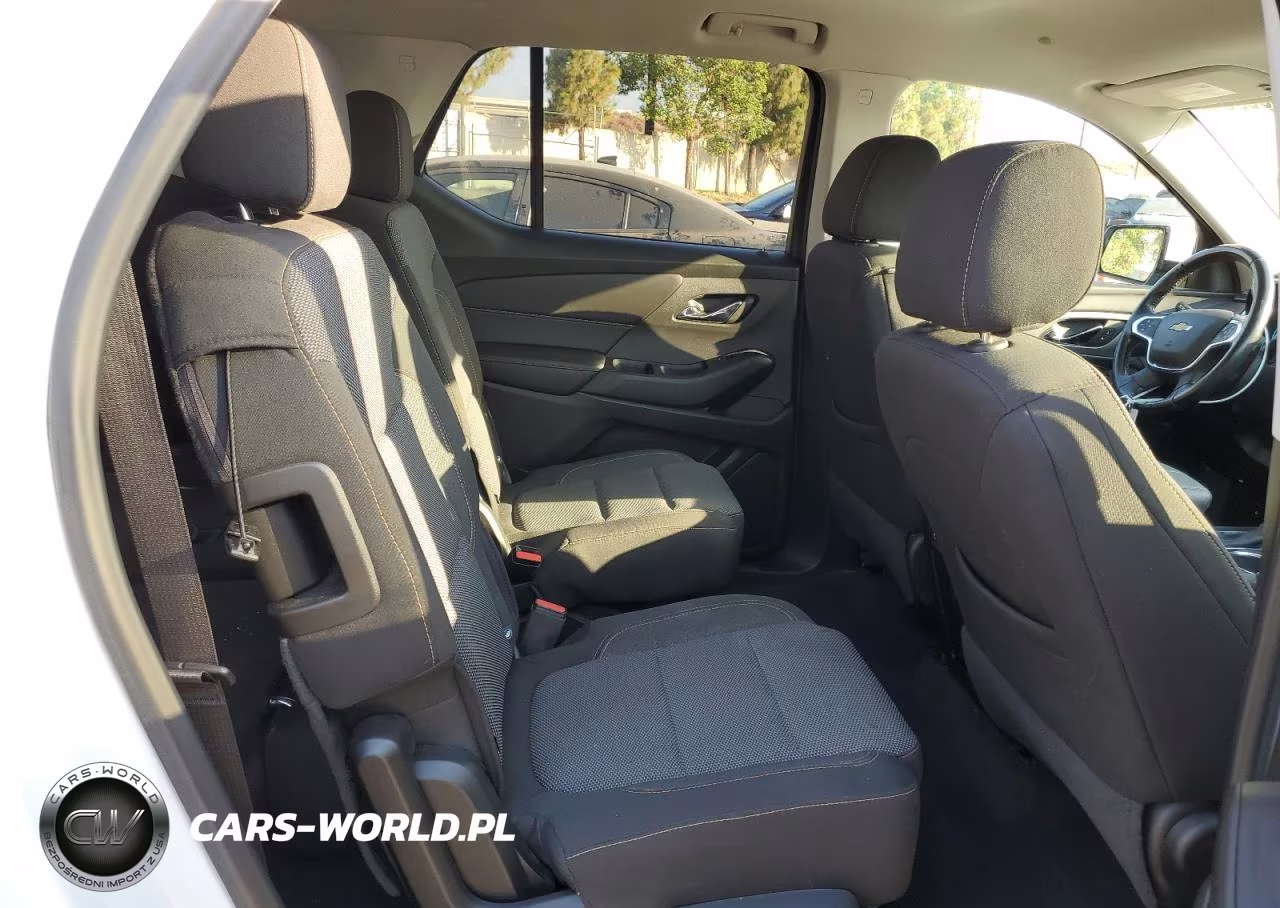 2019 Chevrolet Traverse Lt VIN:1GNERGKWXKJ124061 - 11