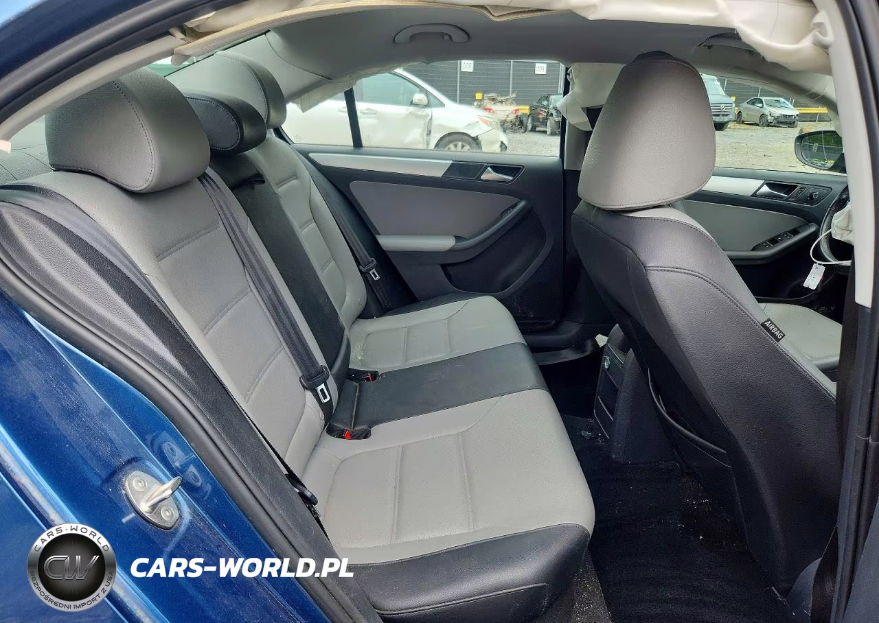 2016 Volkswagen Jetta Hybrid VIN:3VW637AJ1GM208006 - 10