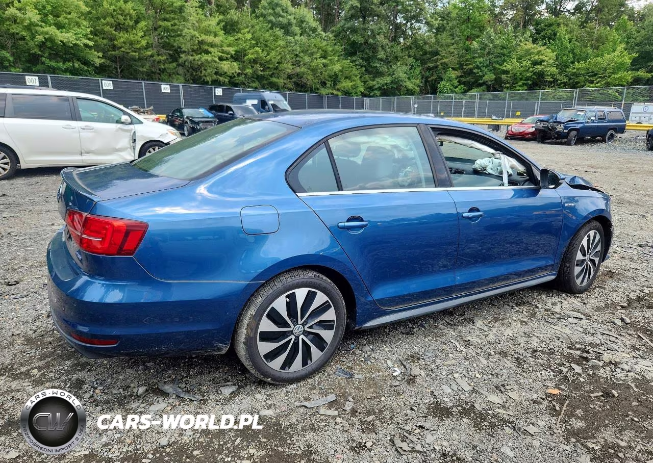 2016 Volkswagen Jetta Hybrid VIN:3VW637AJ1GM208006 - 3