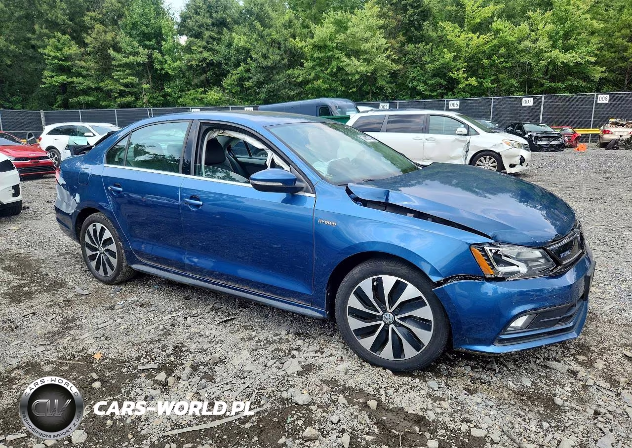 2016 Volkswagen Jetta Hybrid VIN:3VW637AJ1GM208006 - 4