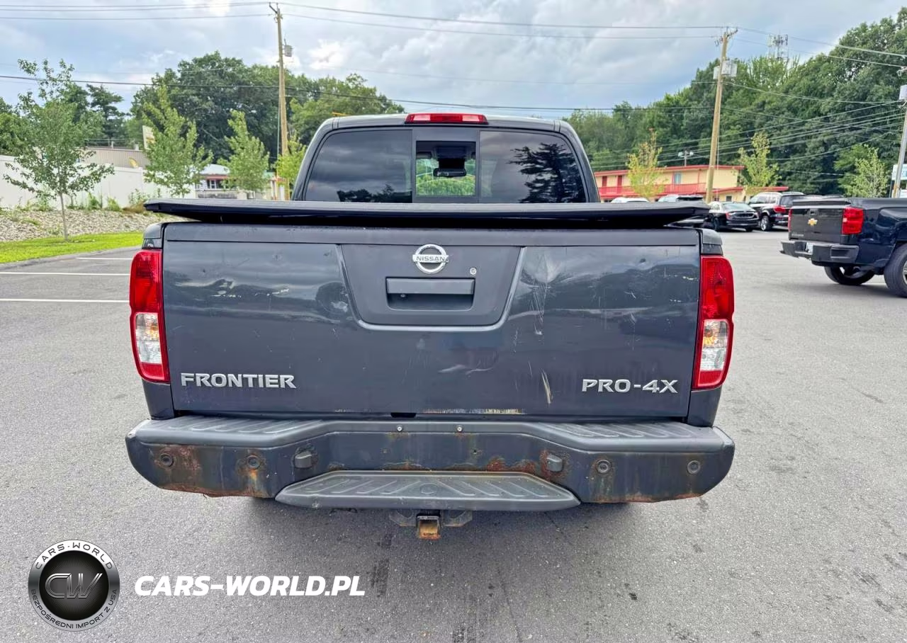 2015 Nissan Frontier Pro-4X VIN:1N6AD0EV4FN737952 - 5