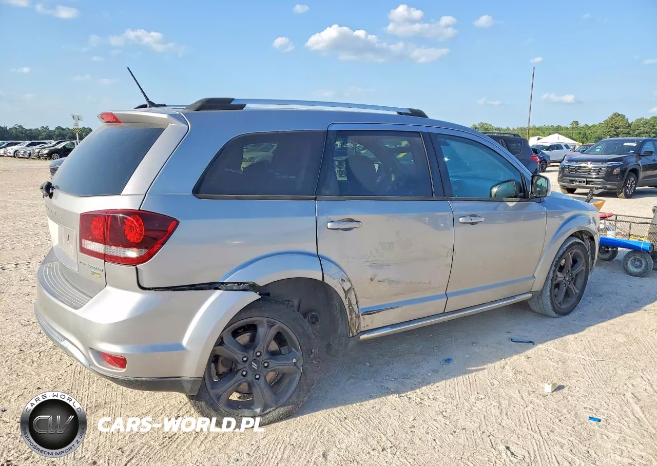 2018 Dodge Journey Crossroad VIN:3C4PDCGG1JT378873 - 3