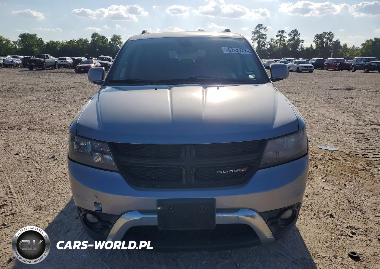 2018 Dodge Journey Crossroad VIN:3C4PDCGG1JT378873 - 5