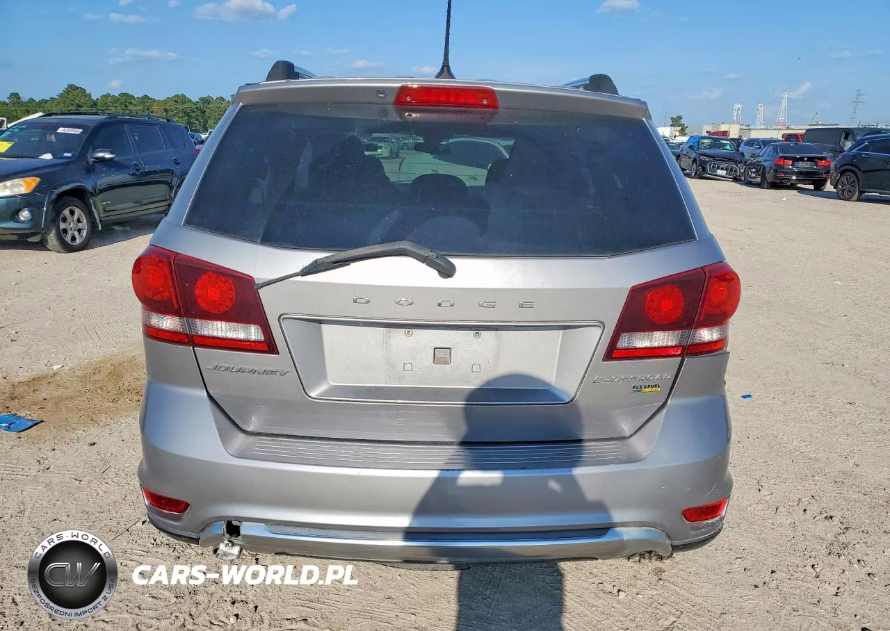 2018 Dodge Journey Crossroad VIN:3C4PDCGG1JT378873 - 6