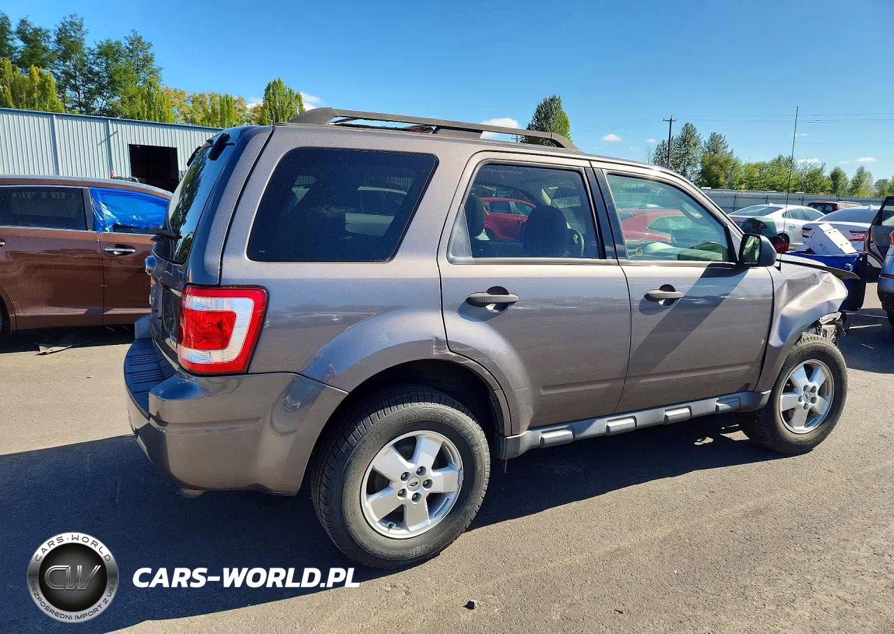 2011 Ford Escape Xlt VIN:1FMCU9DG9BKB72799 - 3