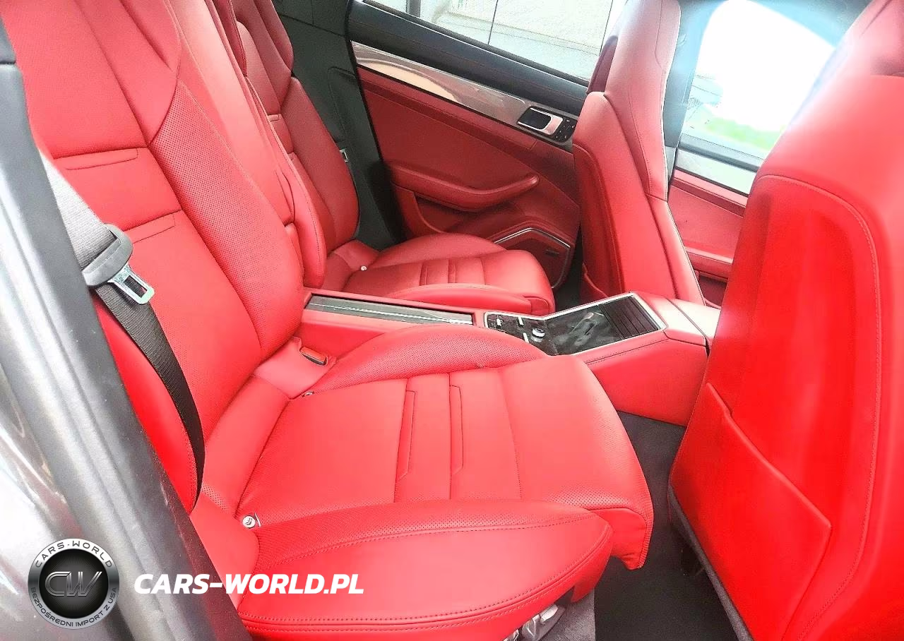 2018 Porsche Panamera 4S VIN:WP0AB2A75JL132600 - 10