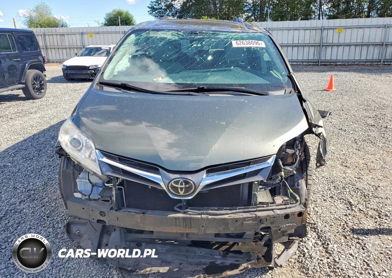 2018 Toyota Sienna Xle 8-Passenger VIN:5TDYZ3DC5JS908196 - 5