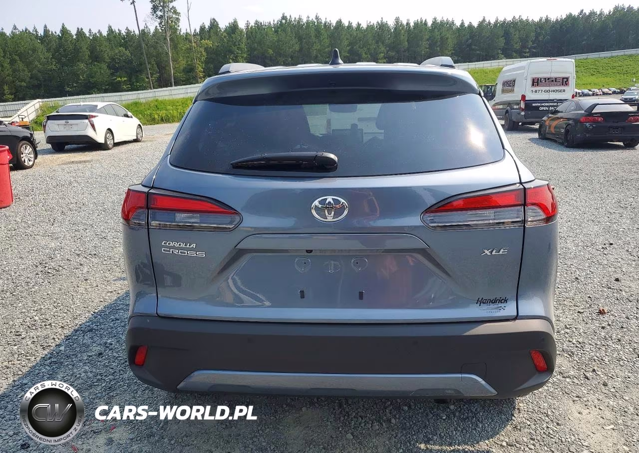 2026 Toyota Corolla Cross Xle VIN:7MUDAAAG2TV199768 - 6