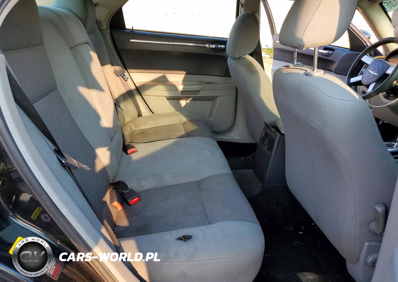 2006 Chrysler 300 VIN:2C3LA43R16H246463 - 10