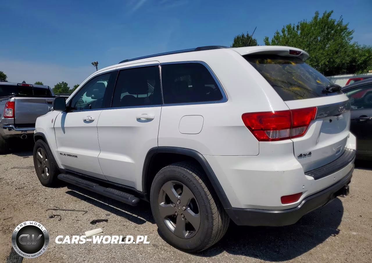 2013 Jeep Grand Cherokee Laredo VIN:1C4RJFAG6DC614929 - 2