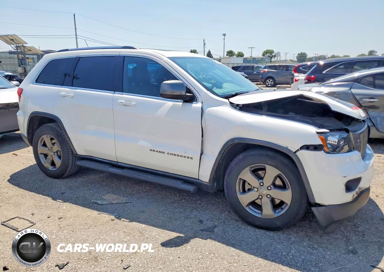 2013 Jeep Grand Cherokee Laredo VIN:1C4RJFAG6DC614929 - 4