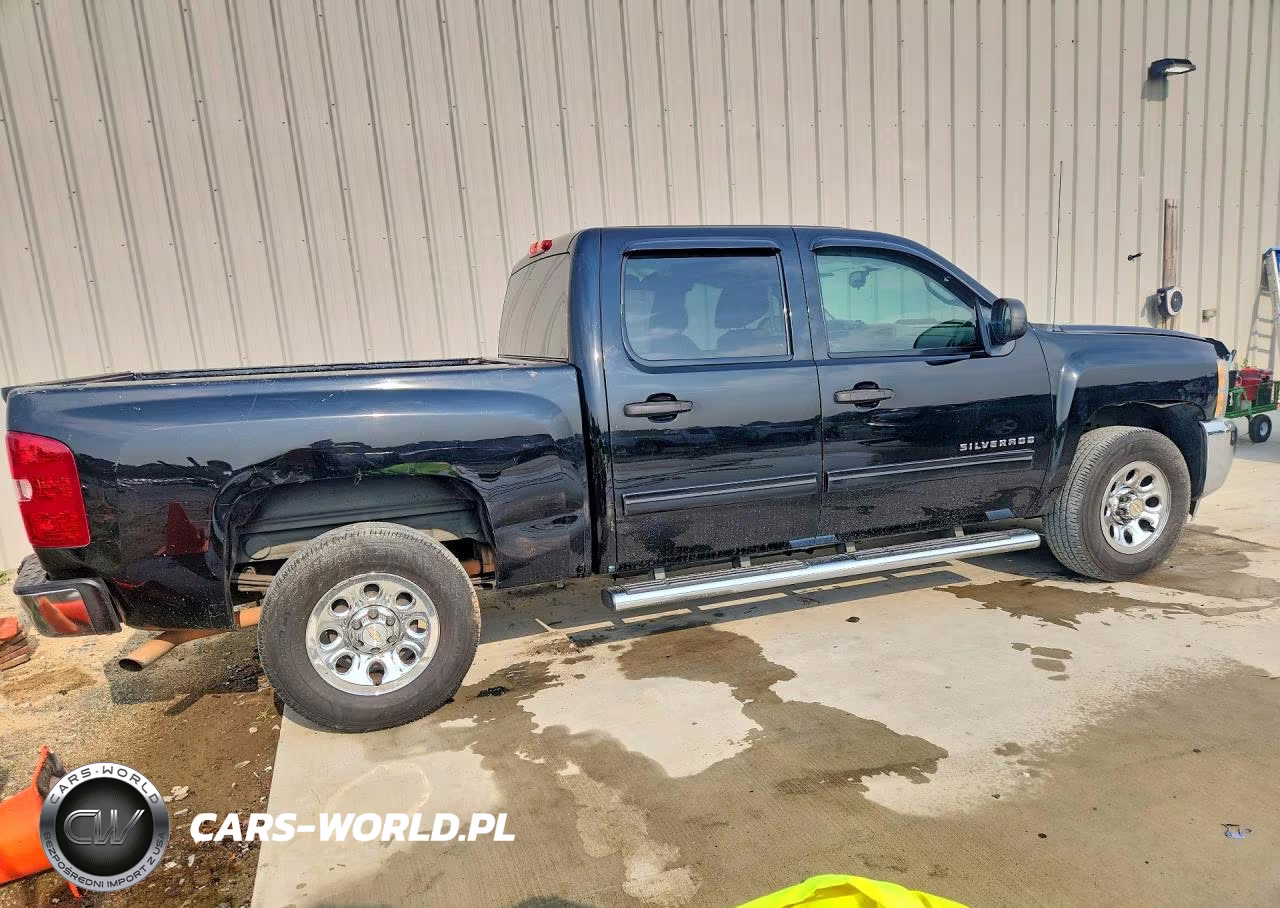 2012 Chevrolet Silverado C1500 Ls VIN:3GCPCREA2CG161431 - 3