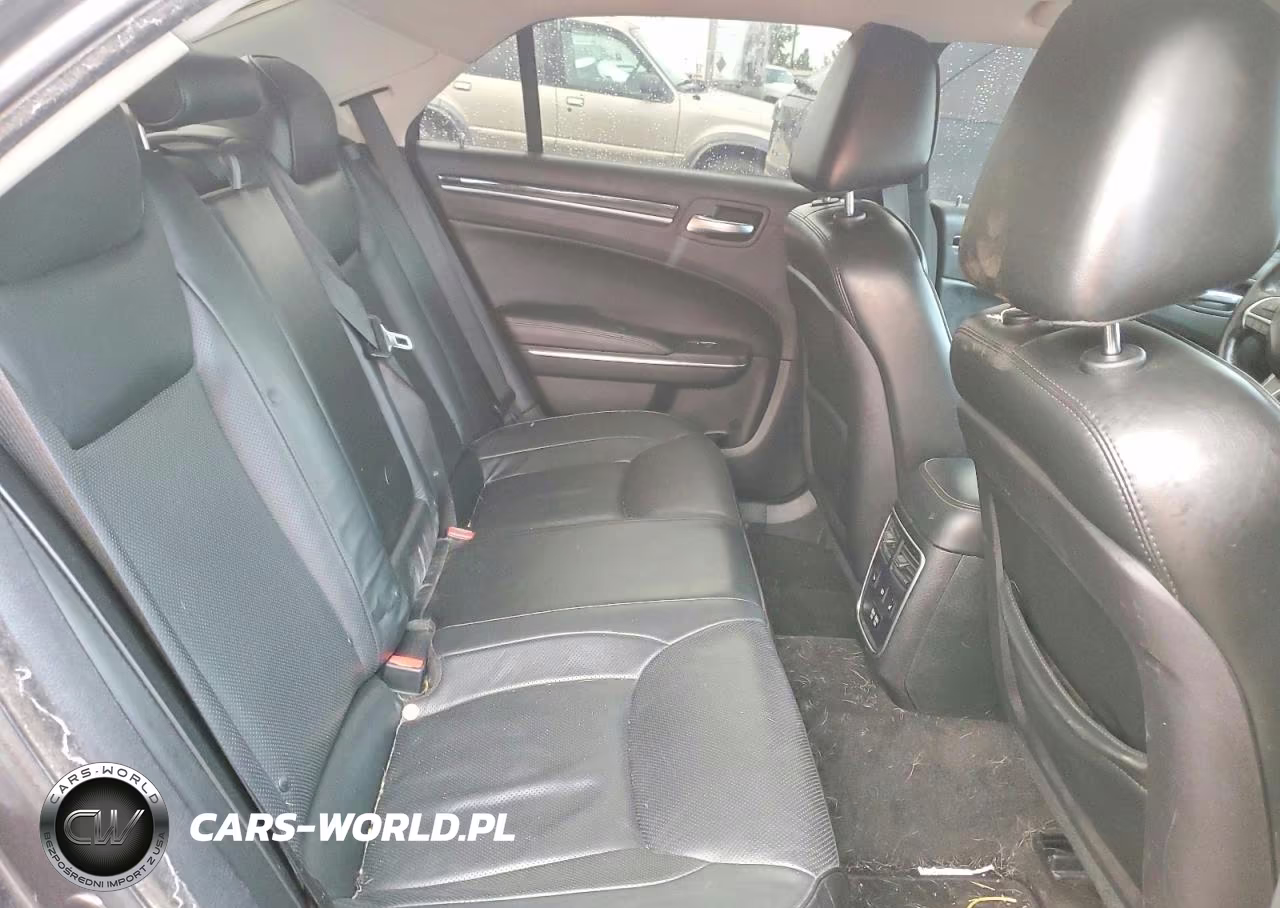 2016 Chrysler 300C VIN:2C3CCAKG2GH208993 - 10