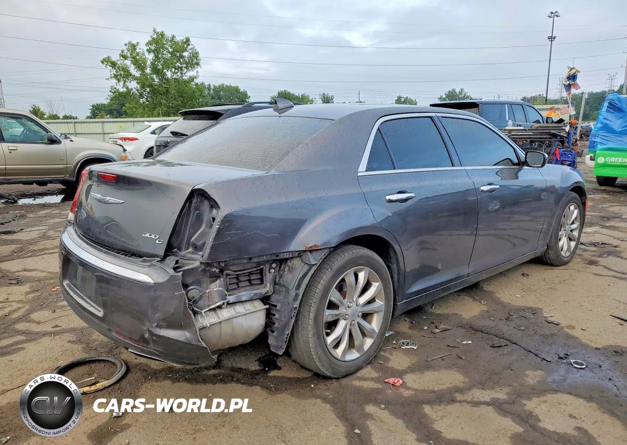 2016 Chrysler 300C VIN:2C3CCAKG2GH208993 - 3