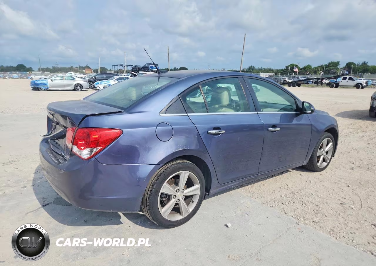 2014 Chevrolet Cruze Lt VIN:1G1PE5SB6E7458502 - 3