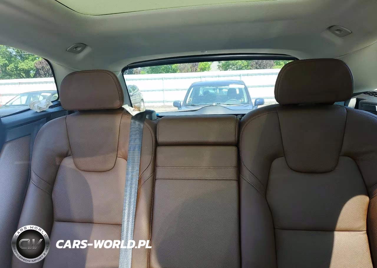2020 Volvo Xc60 T5 Momentum VIN:YV4102RKXL1410997 - 10