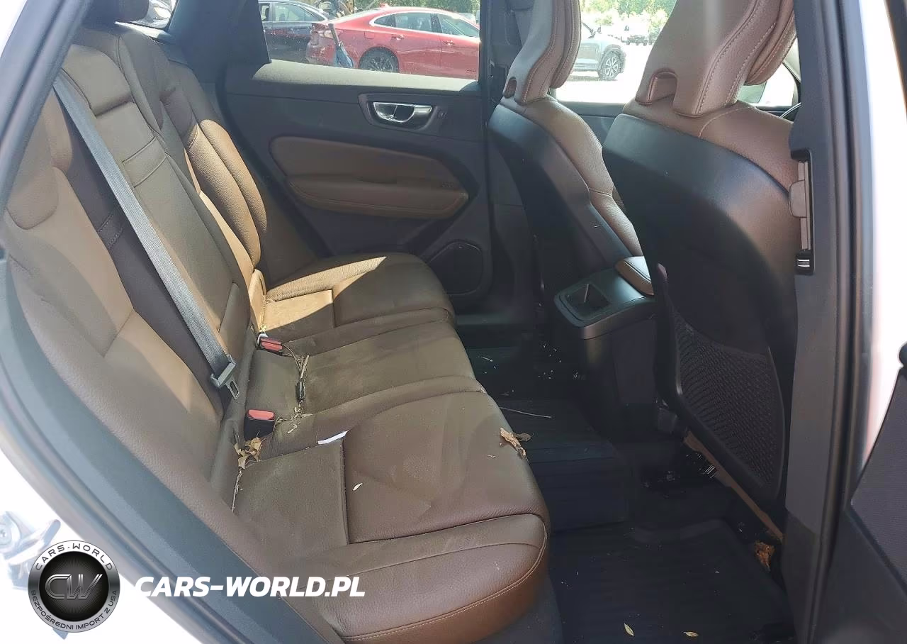 2020 Volvo Xc60 T5 Momentum VIN:YV4102RKXL1410997 - 11
