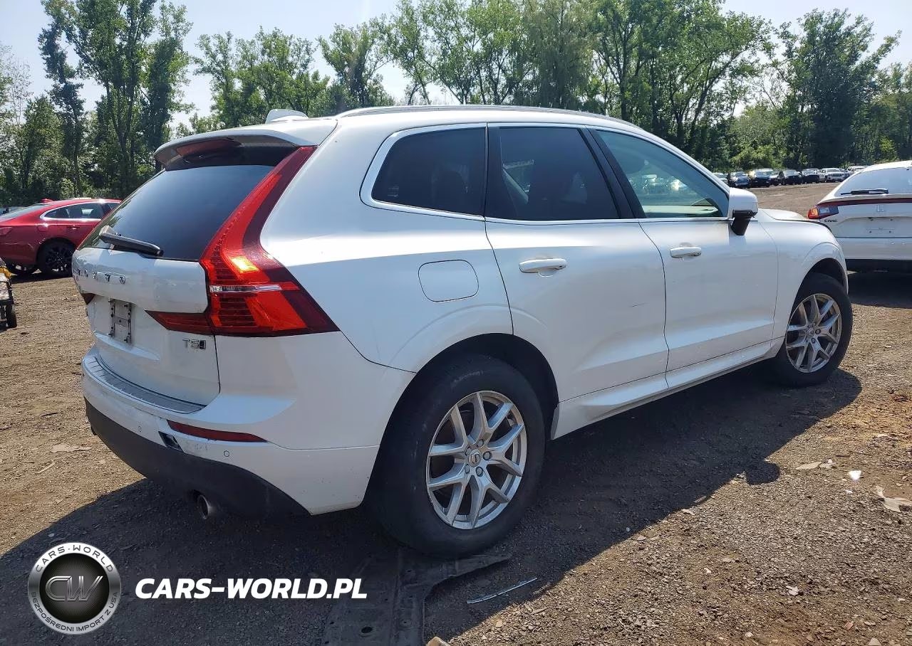 2020 Volvo Xc60 T5 Momentum VIN:YV4102RKXL1410997 - 3