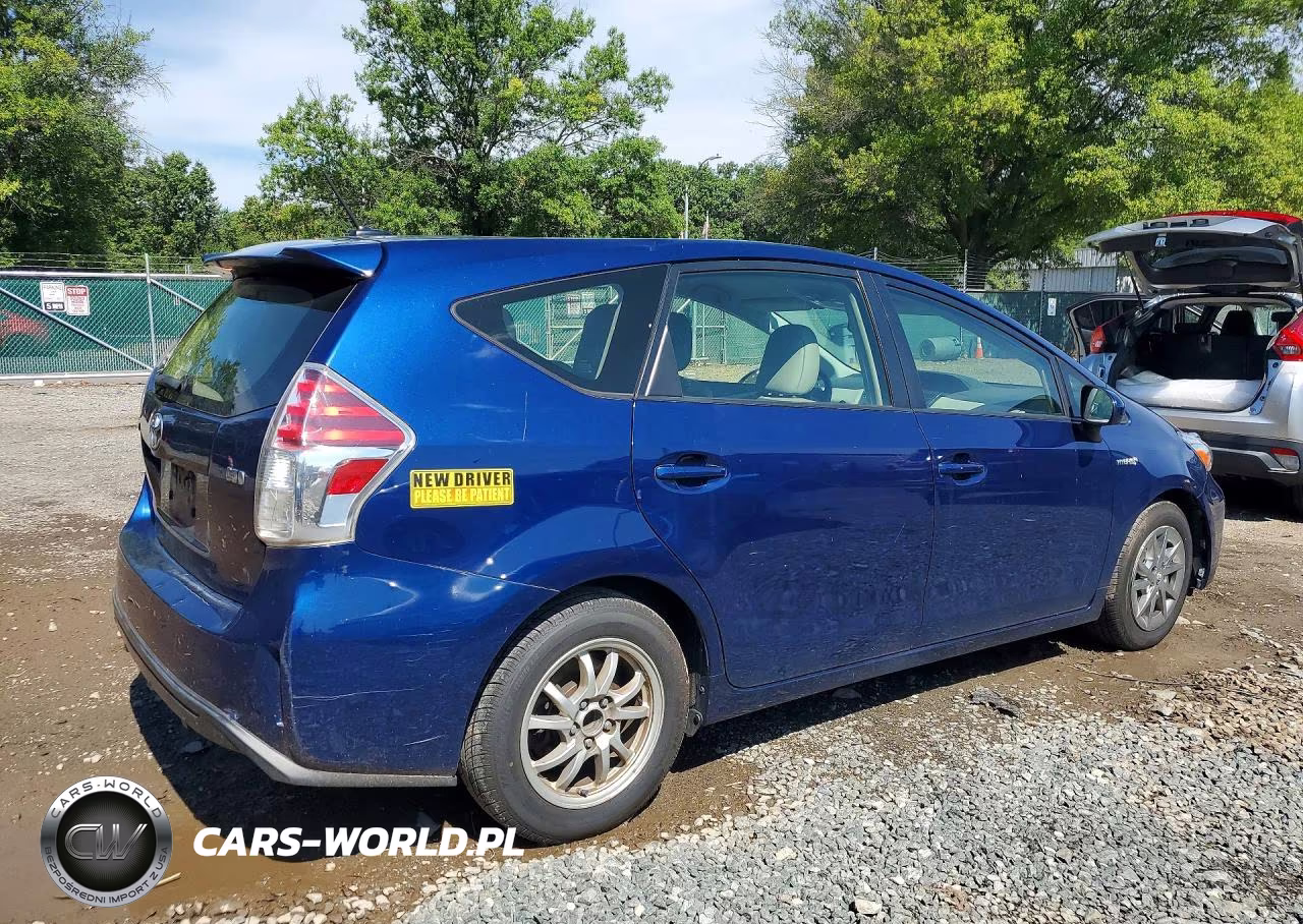 2016 Toyota Prius V Four VIN:JTDZN3EU2GJ047802 - 3