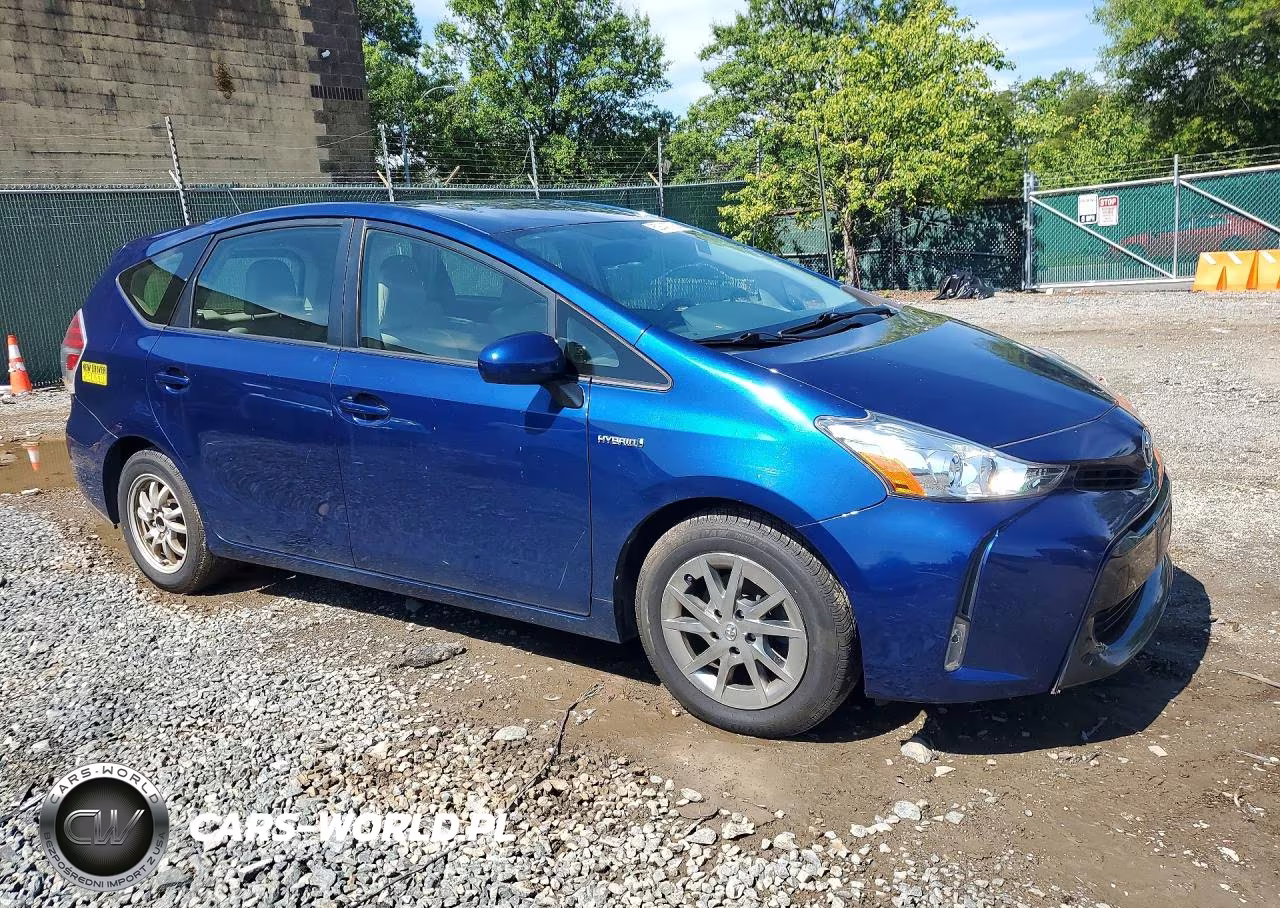 2016 Toyota Prius V Four VIN:JTDZN3EU2GJ047802 - 4