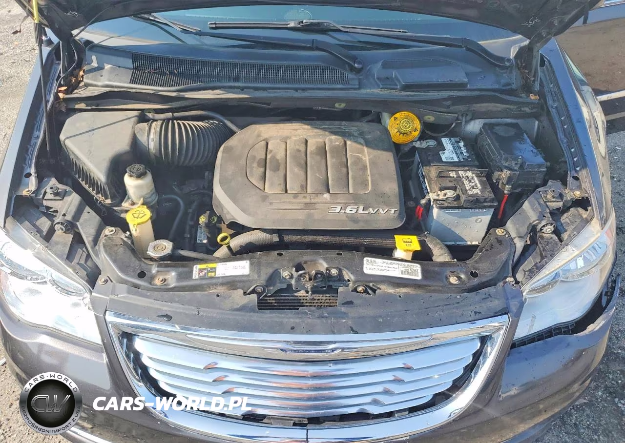 2016 Chrysler Town & Country Touring VIN:2C4RC1BG6GR238515 - 12