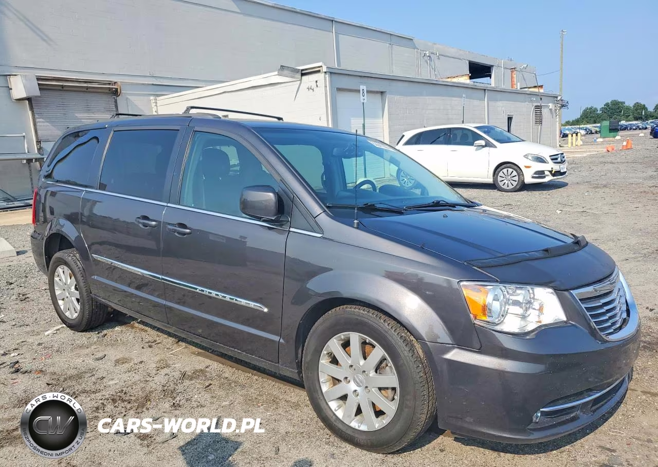 2016 Chrysler Town & Country Touring VIN:2C4RC1BG6GR238515 - 4