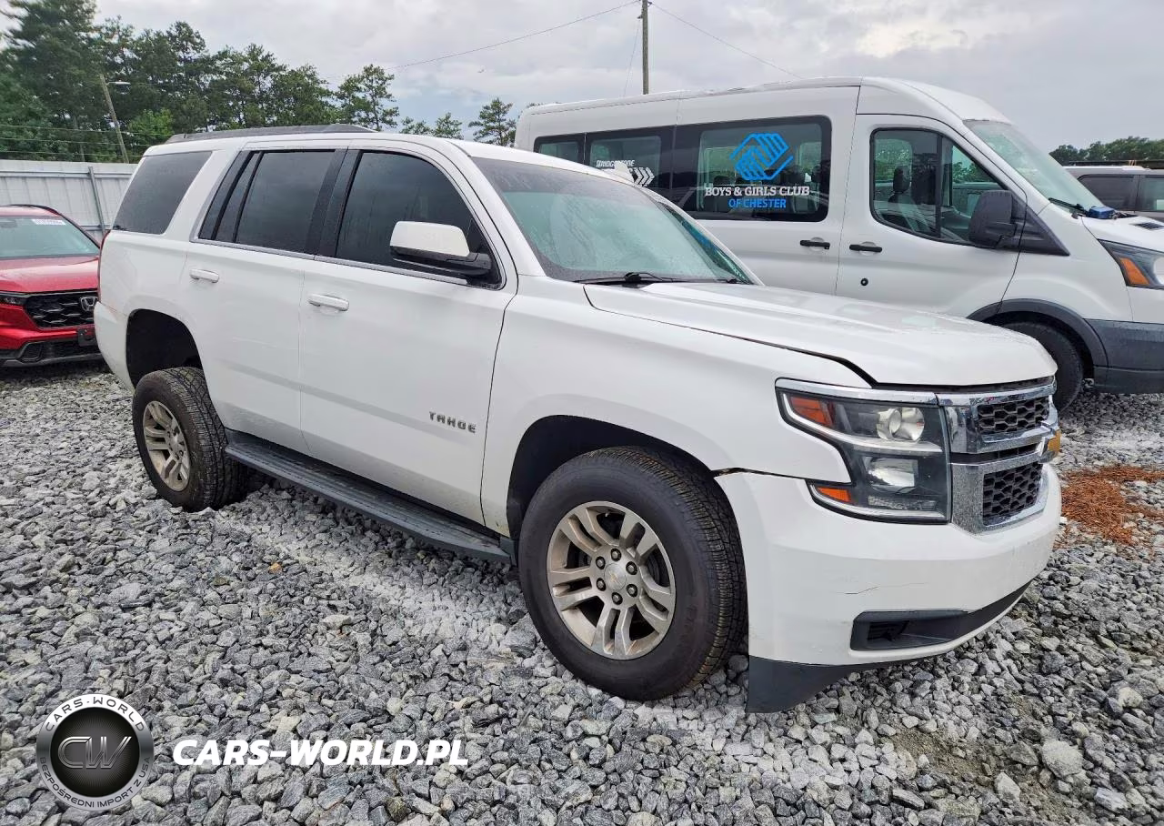 2017 Chevrolet Tahoe C1500 Ls VIN:1GNSCAKC7HR309167 - 4