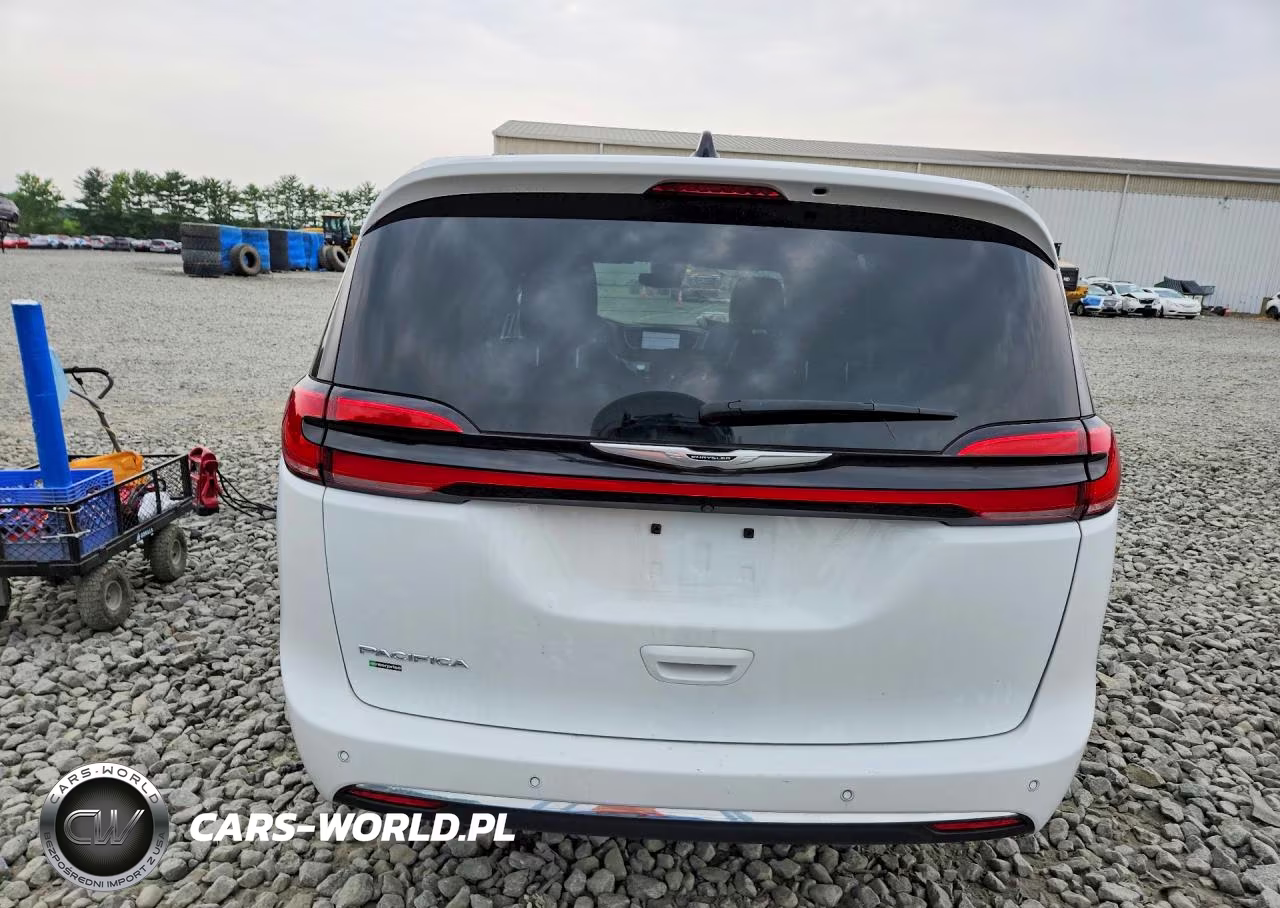 2024 Chrysler Pacifica Touring L VIN:2C4RC1BG0RR119975 - 6