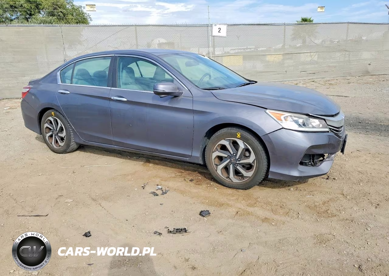 2017 Honda Accord Ex VIN:1HGCR2F73HA294018 - 4