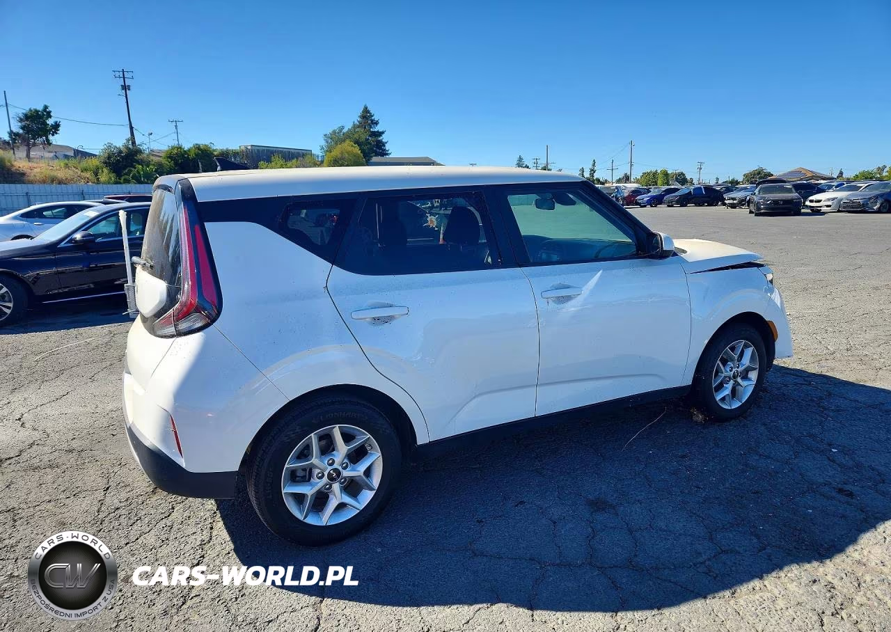 2023 Kia Soul VIN:KNDJ23AUXP7868977 - 3