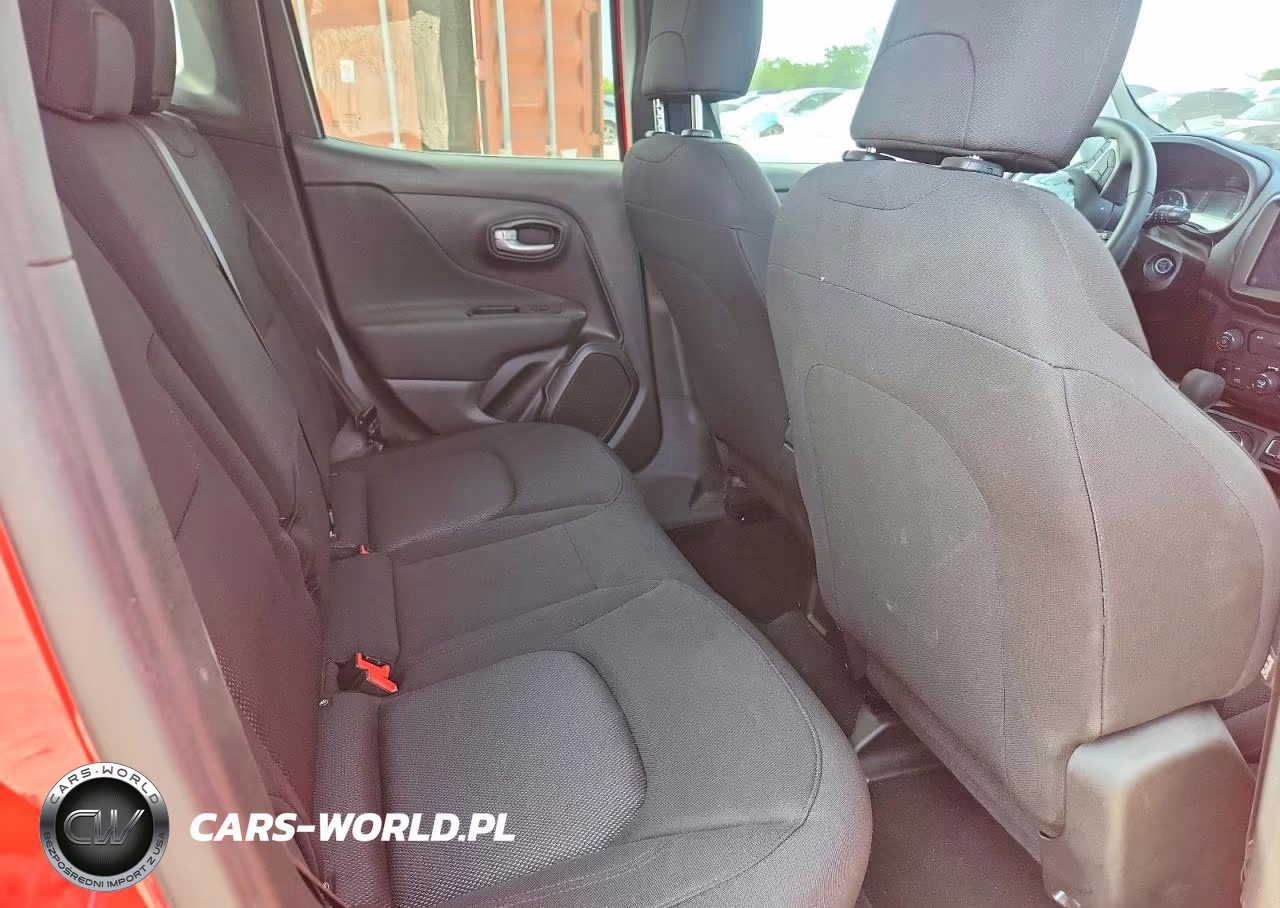 2023 Jeep Renegade Latitude VIN:ZACNJDB13PPP23309 - 11