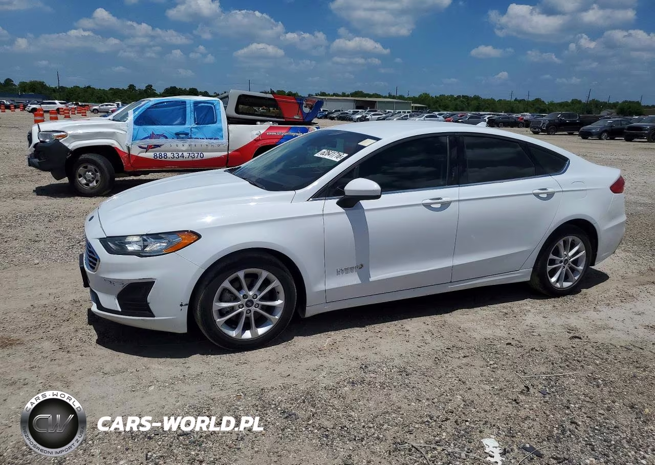 2019 Ford Fusion Se – zdjęcie 1 z 12