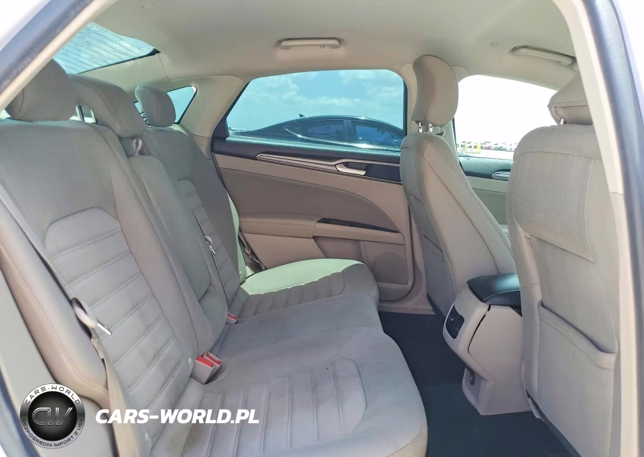 2019 Ford Fusion Se VIN:3FA6P0LU5KR269186 - 10