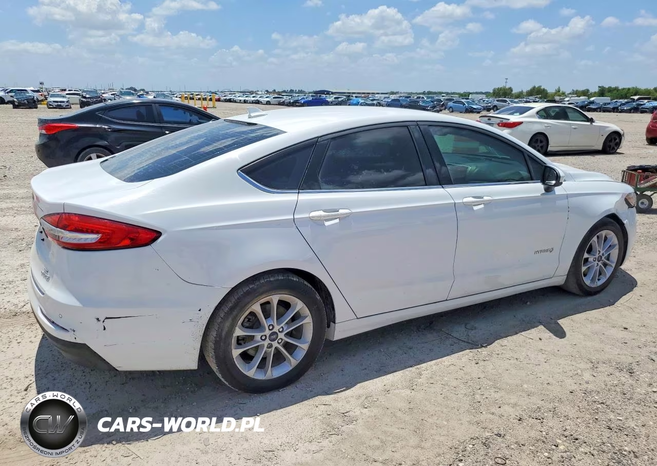 2019 Ford Fusion Se VIN:3FA6P0LU5KR269186 - 3