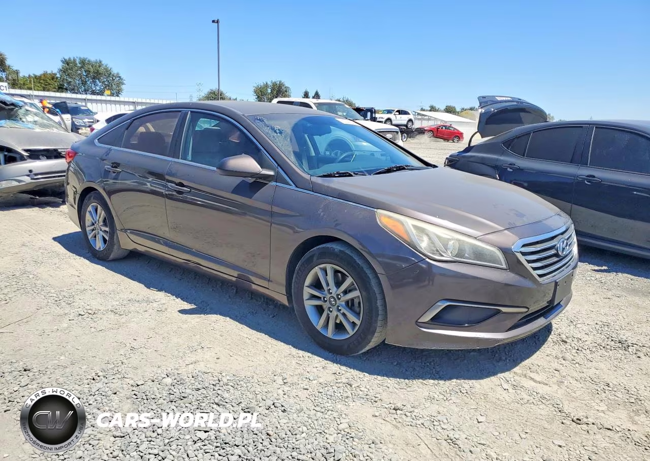 2016 Hyundai Sonata Se VIN:5NPE24AF1GH360529 - 4