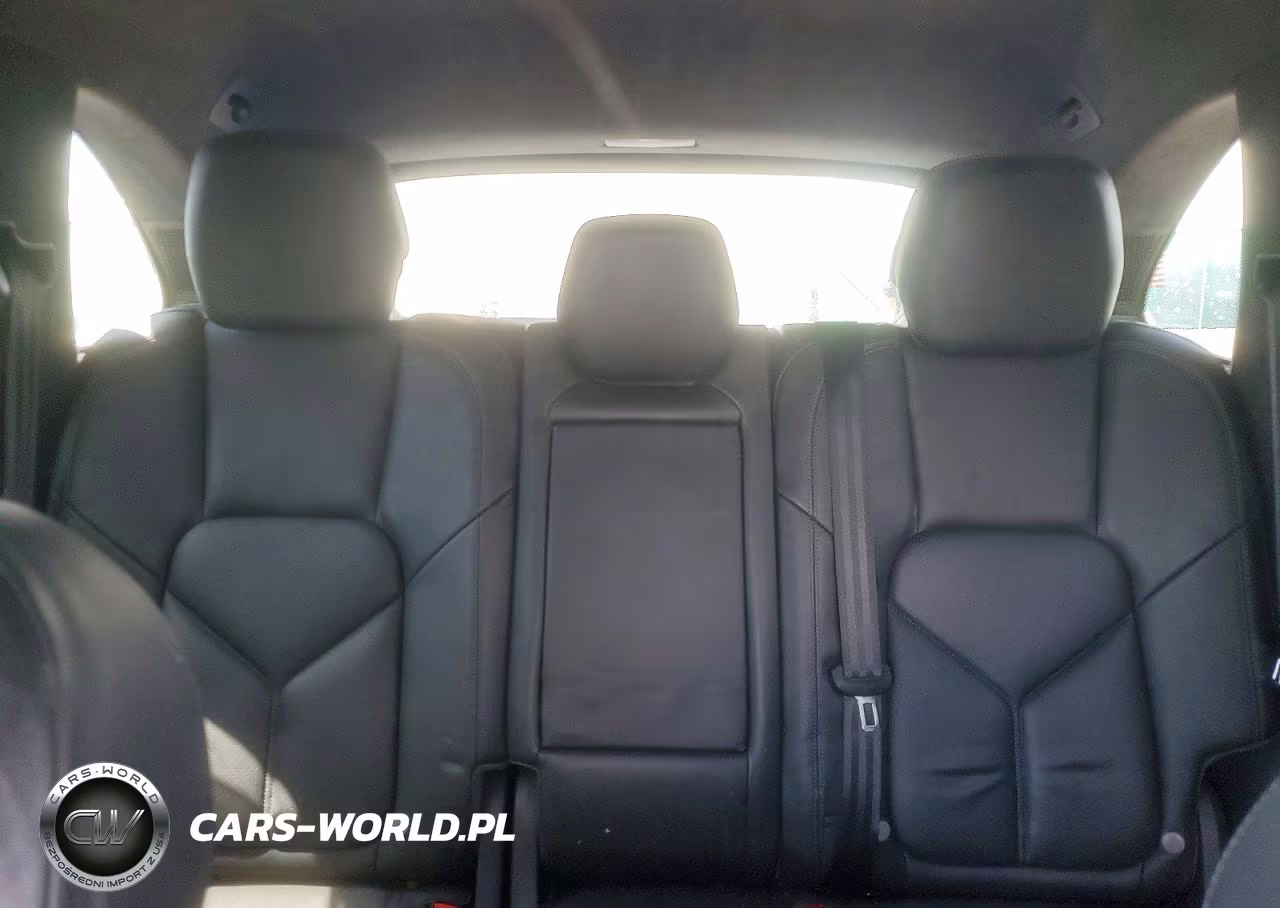 2011 Porsche Cayenne Turbo VIN:WP1AC2A21BLA82036 - 10