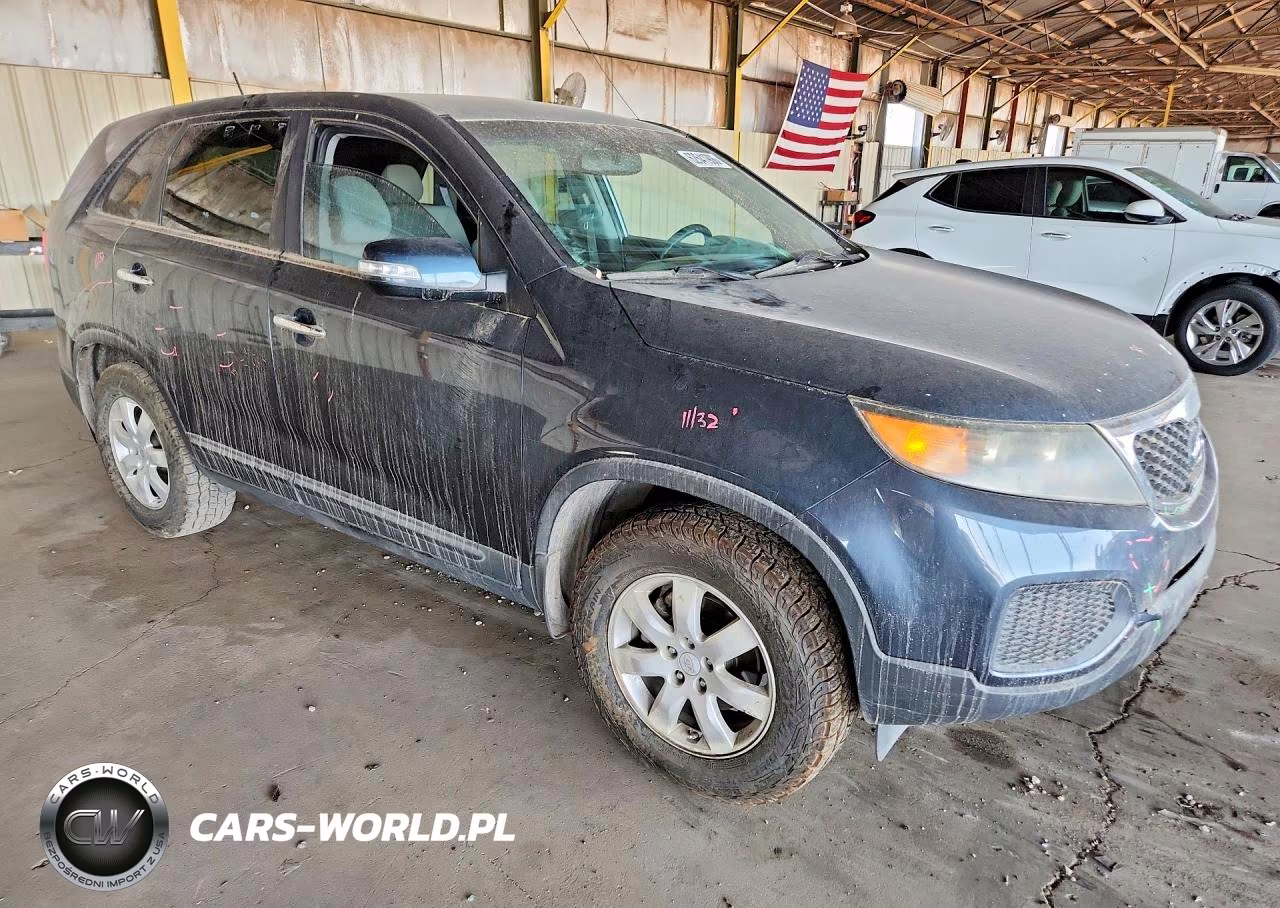2012 Kia Sorento Lx VIN:5XYKT3A13CG204055 - 4