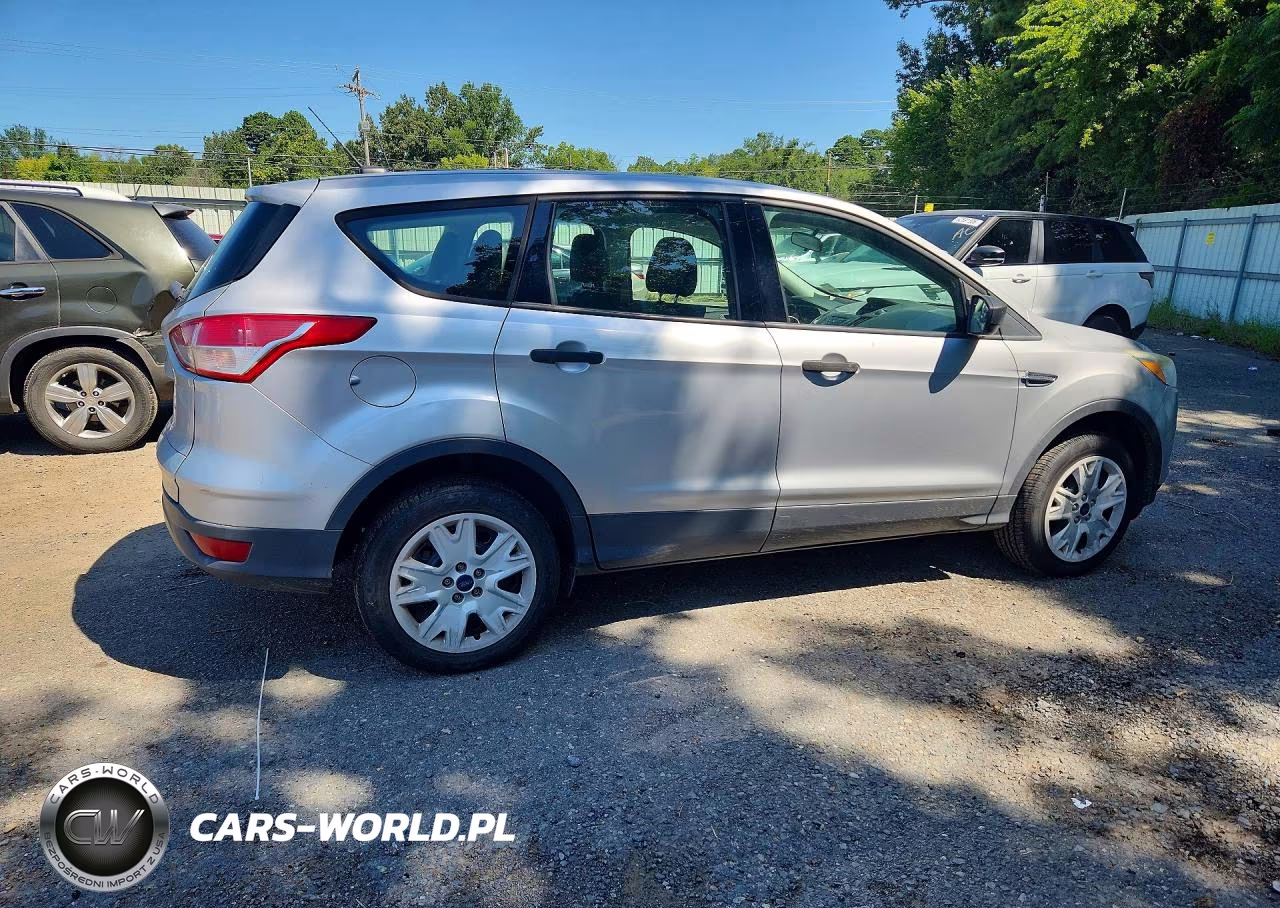 2016 Ford Escape S VIN:1FMCU0F77GUB79545 - 3