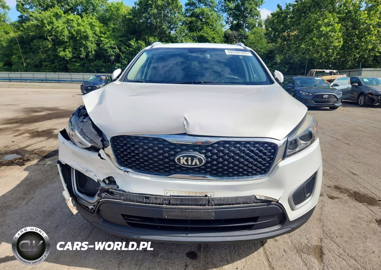 2018 Kia Sorento Lx VIN:5XYPG4A34JG340175 - 5