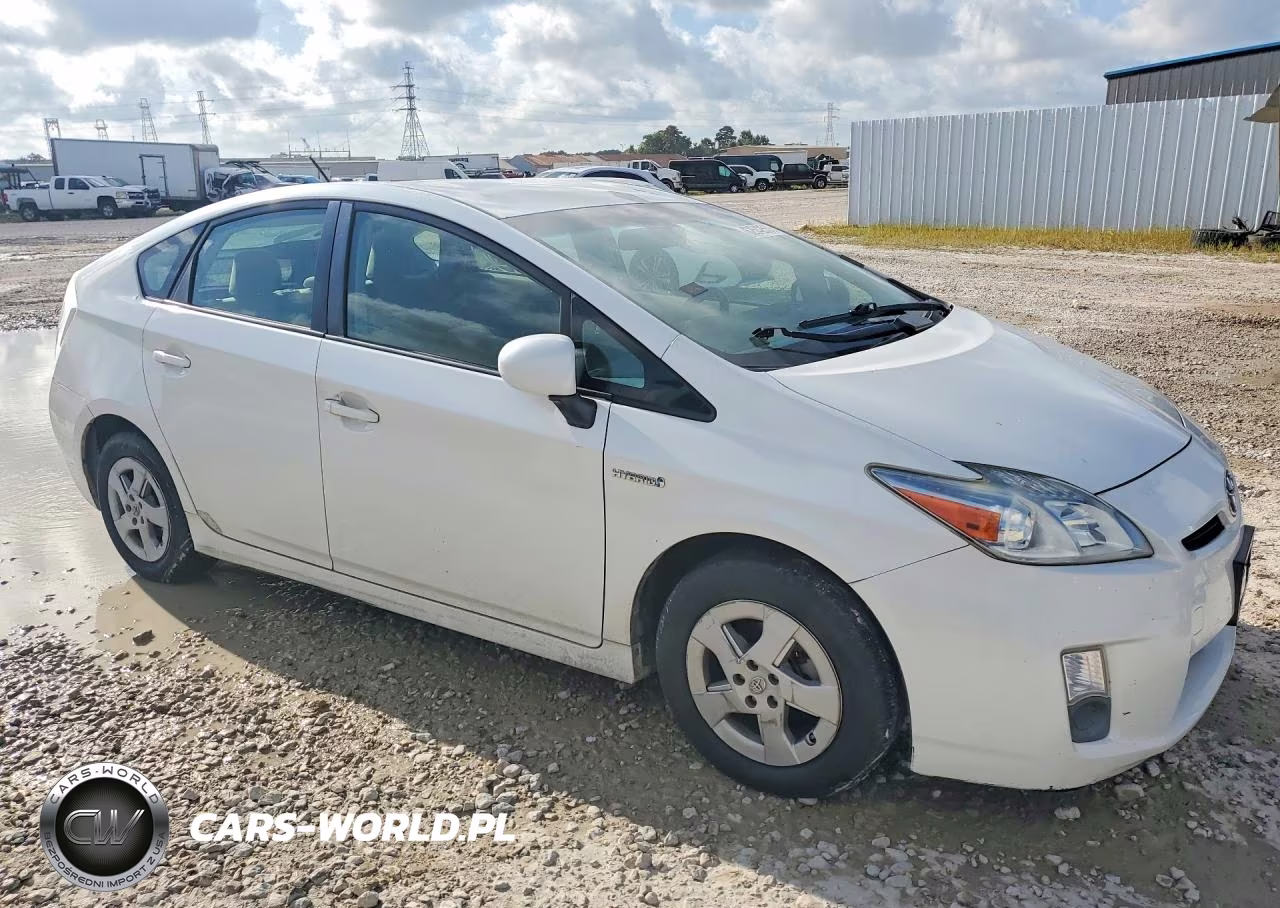2010 Toyota Prius Iii VIN:JTDKN3DUXA0181277 - 4