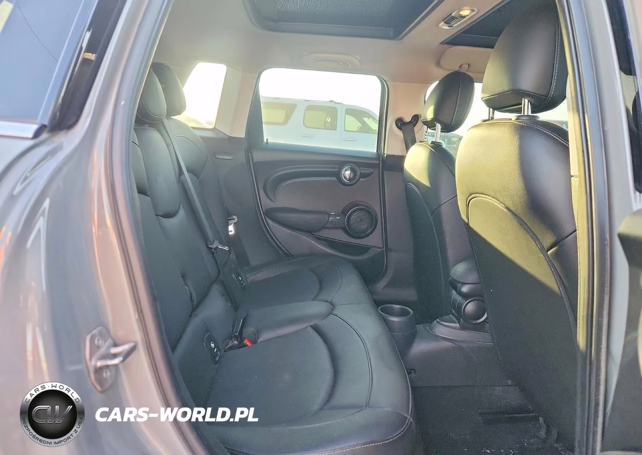 2020 Mini Cooper VIN:WMWXU7C08L2L60470 - 10