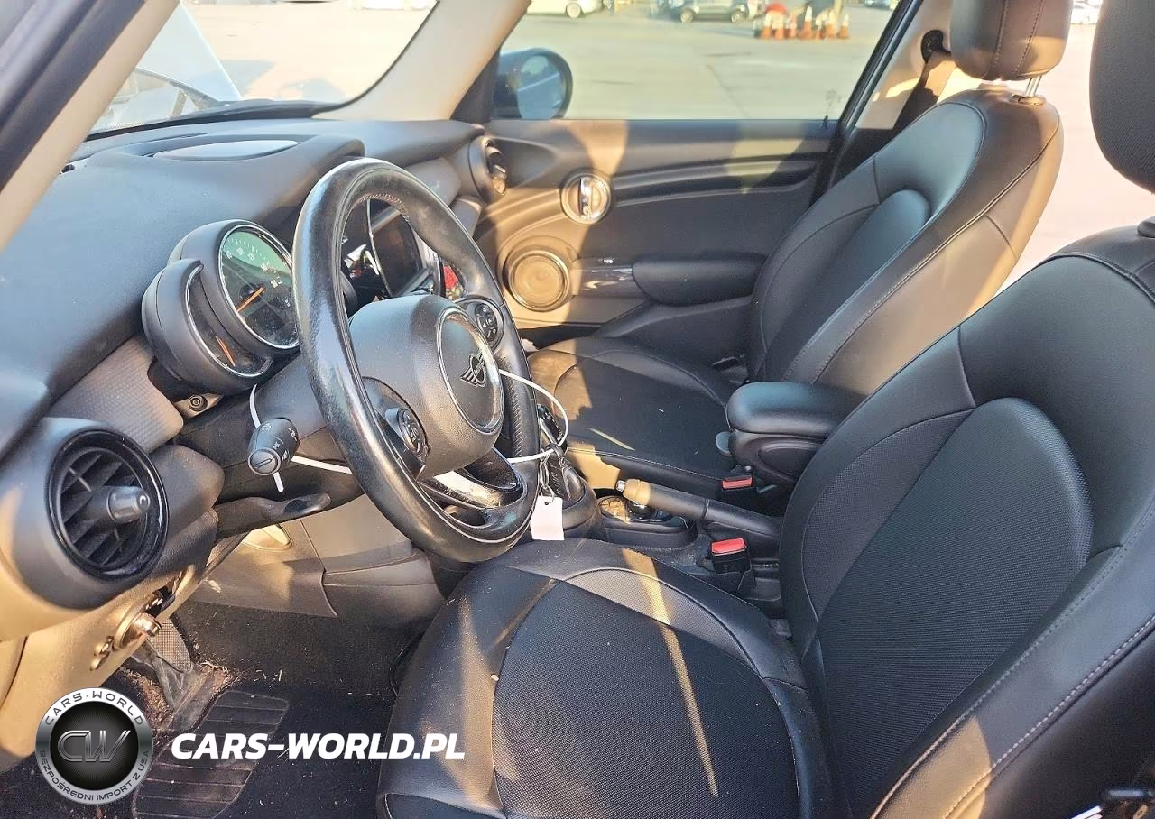 2020 Mini Cooper VIN:WMWXU7C08L2L60470 - 7