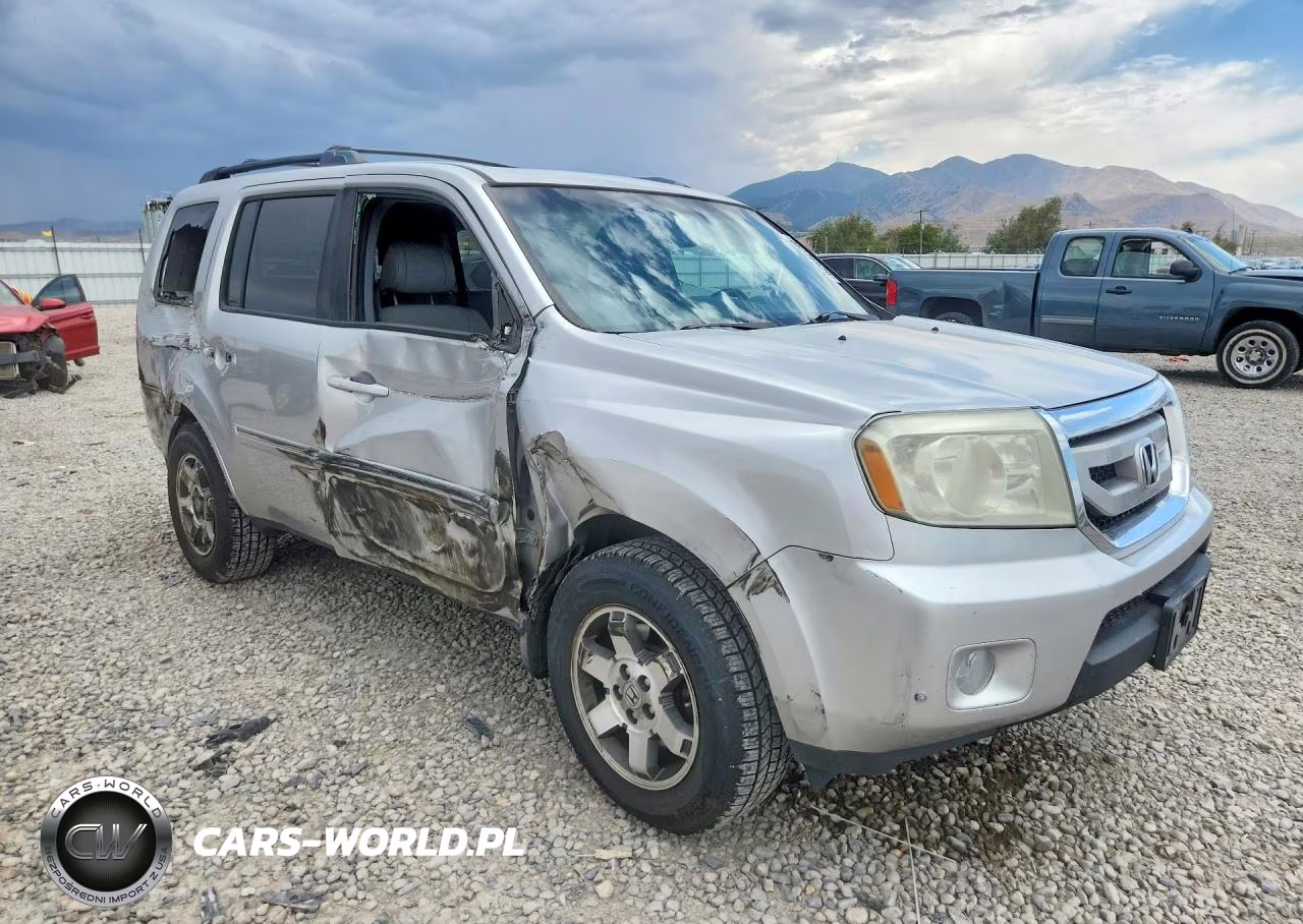 2010 Honda Pilot Touring VIN:5FNYF4H86AB023160 - 4