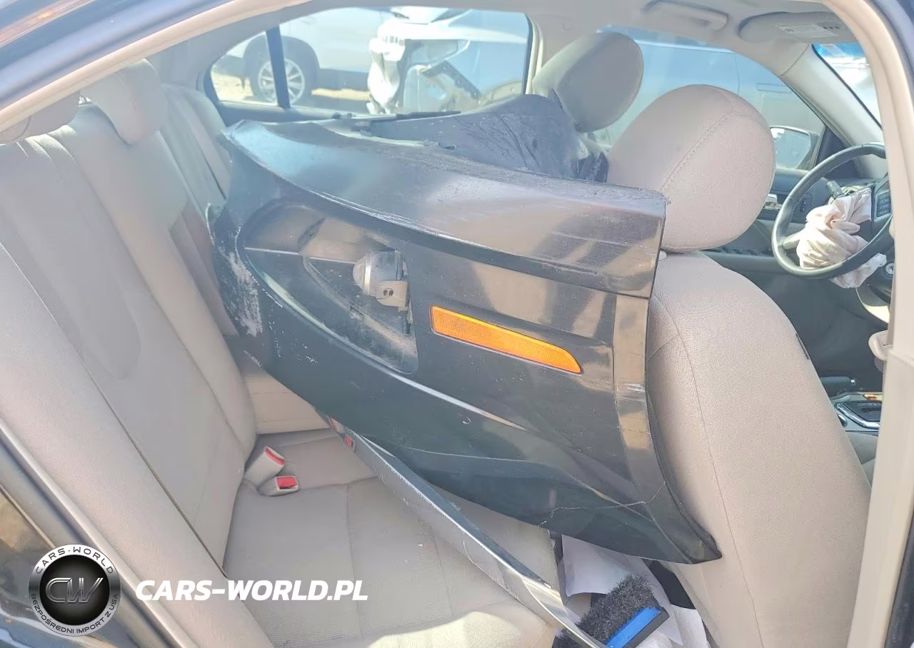 2012 Ford Fusion Hybrid VIN:3FADP0L33CR447368 - 10